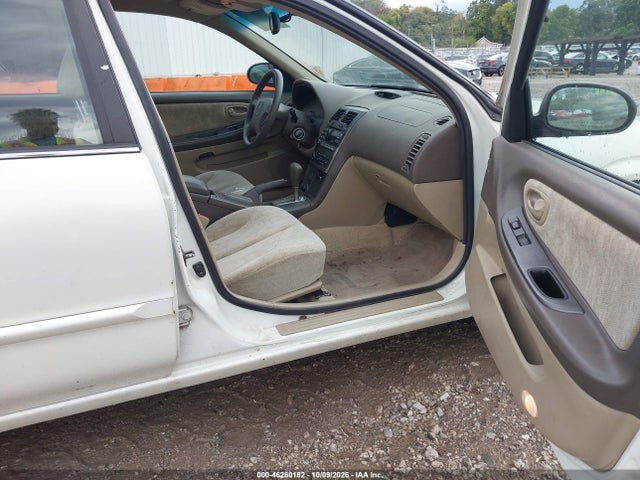 Продажа на аукционе авто 2001 Nissan Maxima Gxe, vin: JN1CA31DX1T828606, номер лота: 46280182