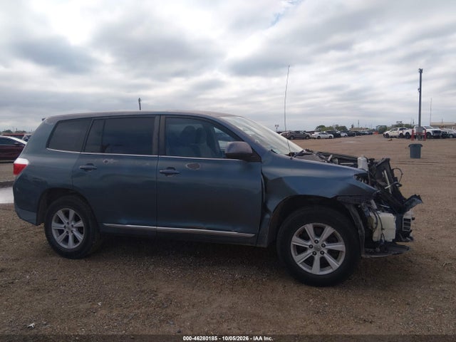 46280185 :رقم المزاد ، 5TDZA3EH3BS014883 vin ، 2011 Toyota Highlander مزاد بيع