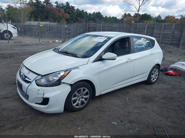 2012 Hyundai Accent Gs მანქანა იყიდება აუქციონზე, vin: KMHCT5AE6CU015557, აუქციონის ნომერი: 46280213