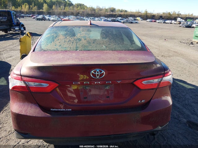 46280342 :رقم المزاد ، 4T1C11AKXLU972181 vin ، 2020 Toyota Camry Le مزاد بيع