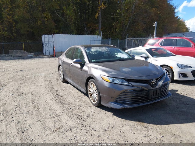 2018 Toyota Camry Xle მანქანა იყიდება აუქციონზე, vin: 4T1B11HKXJU063968, აუქციონის ნომერი: 46280365