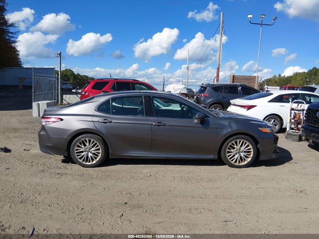 2018 Toyota Camry Xle მანქანა იყიდება აუქციონზე, vin: 4T1B11HKXJU063968, აუქციონის ნომერი: 46280365