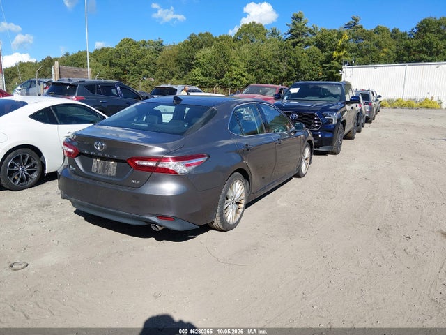 2018 Toyota Camry Xle მანქანა იყიდება აუქციონზე, vin: 4T1B11HKXJU063968, აუქციონის ნომერი: 46280365