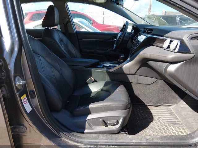 2018 Toyota Camry Xle მანქანა იყიდება აუქციონზე, vin: 4T1B11HKXJU063968, აუქციონის ნომერი: 46280365