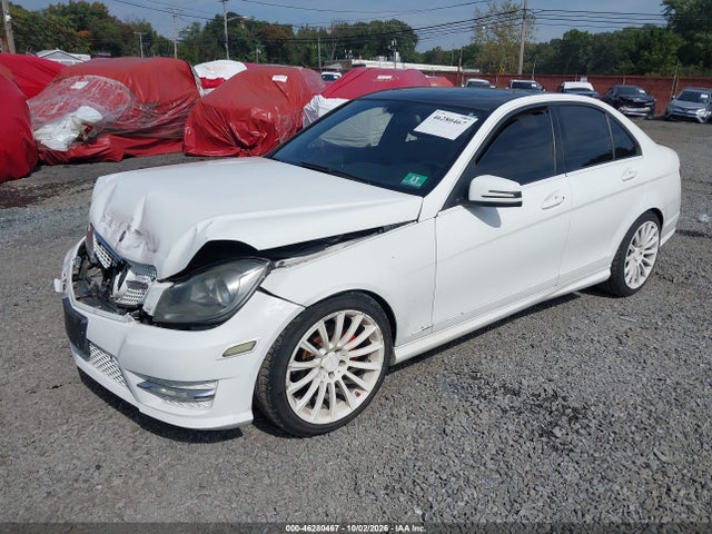 Продажа на аукционе авто 2013 Mercedes-benz C 250 Sport, vin: WDDGF4HB6DR243541, номер лота: 46280467