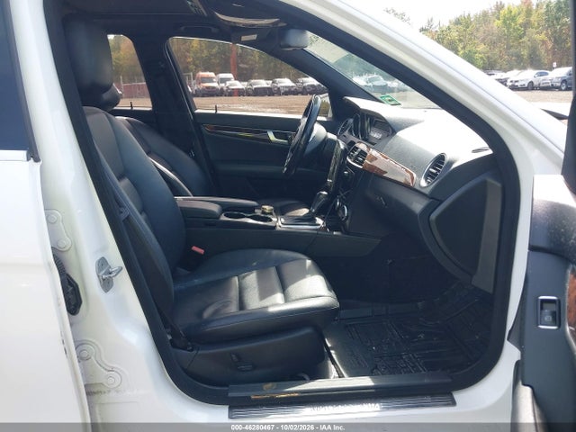 Продажа на аукционе авто 2013 Mercedes-benz C 250 Sport, vin: WDDGF4HB6DR243541, номер лота: 46280467