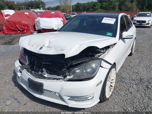 Продажа на аукционе авто 2013 Mercedes-benz C 250 Sport, vin: WDDGF4HB6DR243541, номер лота: 46280467