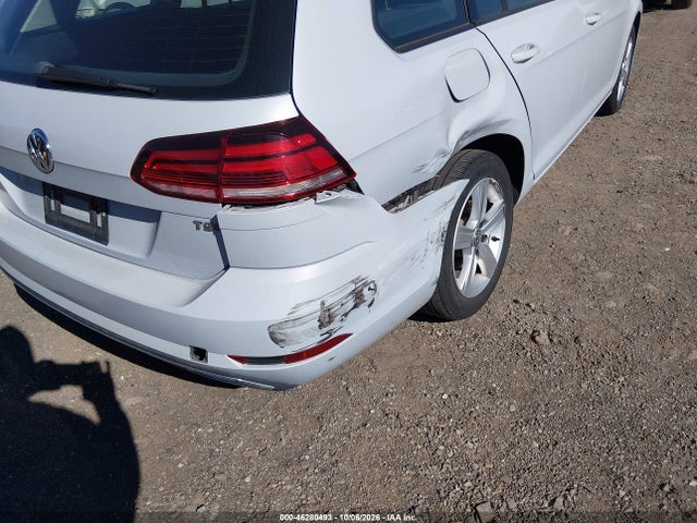 2018 Volkswagen Golf Sportwagen Tsi S/tsi Se მანქანა იყიდება აუქციონზე, vin: 3VWD17AU5JM768464, აუქციონის ნომერი: 46280493