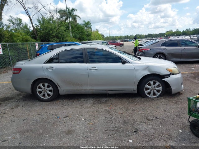 2010 Toyota Camry Le მანქანა იყიდება აუქციონზე, vin: 4T1BF3EK7AU041184, აუქციონის ნომერი: 46280569