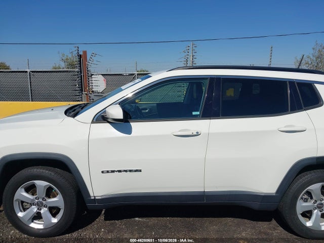 Jeep Compass Latitude 4x4 2018 3C4NJDBB7JT152936 Image 14