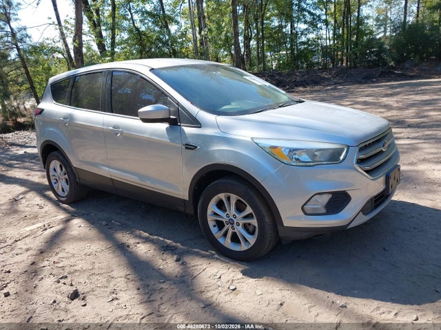 Продаж на аукціоні авто 2017 Ford Escape Se, vin: 1FMCU9GD4HUF00743, номер лоту: 46280673