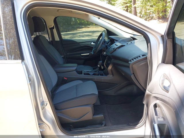 Продаж на аукціоні авто 2017 Ford Escape Se, vin: 1FMCU9GD4HUF00743, номер лоту: 46280673