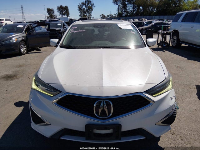 19UDE2F31KA013905 Acura Ilx Standard