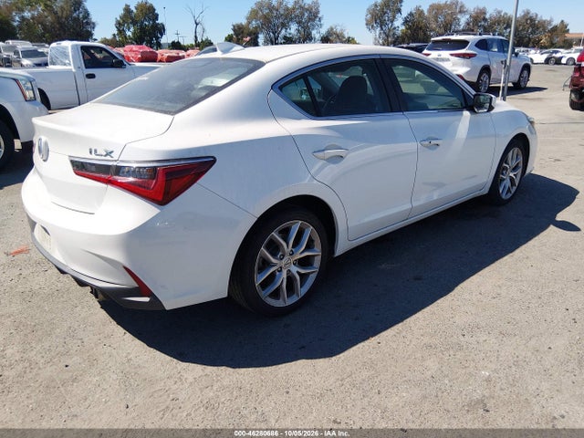19UDE2F31KA013905 Acura Ilx Standard