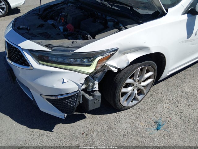 19UDE2F31KA013905 Acura Ilx Standard