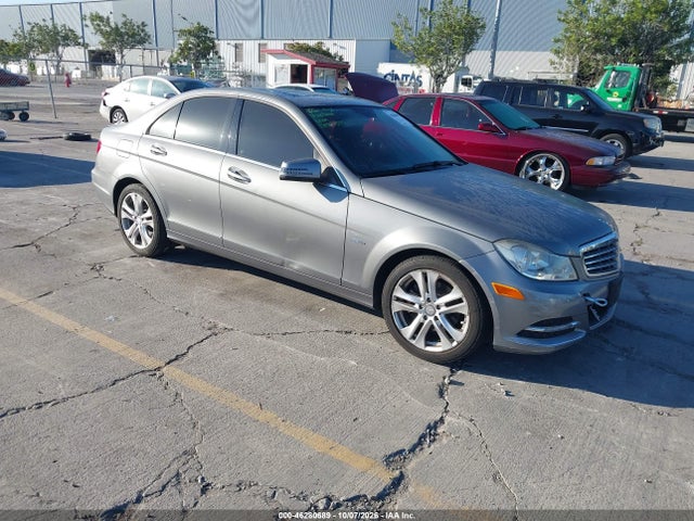 2012 Mercedes-benz C 250 Luxury მანქანა იყიდება აუქციონზე, vin: WDDGF4HB8CR220180, აუქციონის ნომერი: 46280689