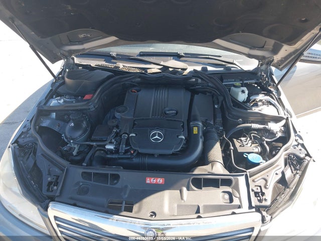 2012 Mercedes-benz C 250 Luxury მანქანა იყიდება აუქციონზე, vin: WDDGF4HB8CR220180, აუქციონის ნომერი: 46280689
