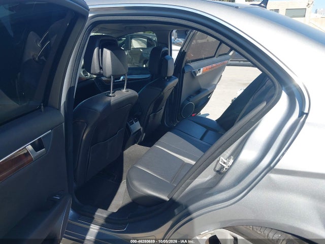 2012 Mercedes-benz C 250 Luxury მანქანა იყიდება აუქციონზე, vin: WDDGF4HB8CR220180, აუქციონის ნომერი: 46280689