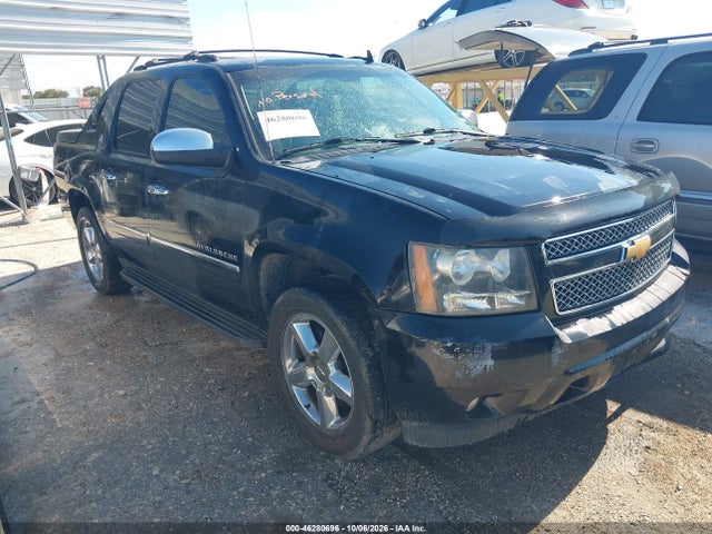 46280696 :رقم المزاد ، 3GNMCGE01DG351017 vin ، 2013 Chevrolet Avalanche Ltz مزاد بيع