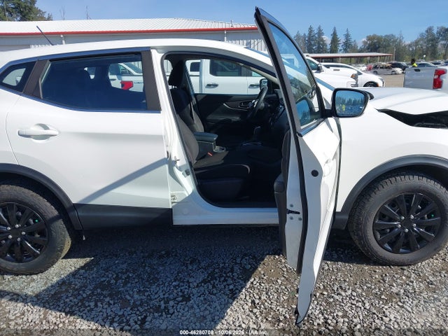 JN1BJ1CR2KW326164 Nissan Rogue Sport S