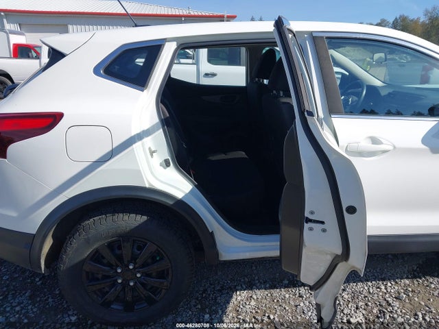 JN1BJ1CR2KW326164 Nissan Rogue Sport S