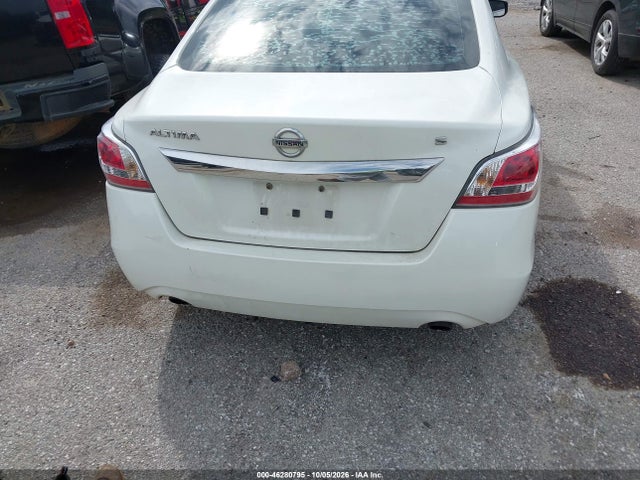 46280795 :رقم المزاد ، 1N4AL3AP4FN896555 vin ، 2015 Nissan Altima 2.5 S مزاد بيع