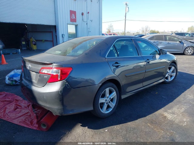 46280839 :رقم المزاد ، 4T1BF1FKXCU169604 vin ، 2012 Toyota Camry Se مزاد بيع