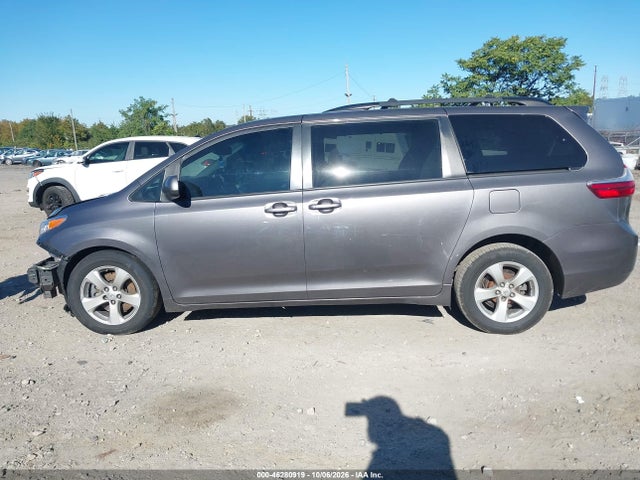 Aukcja sprzedaży 2017 Toyota Sienna Le 8 Passenger, vin: 5TDKZ3DC5HS838005, numer aukcji: 46280919