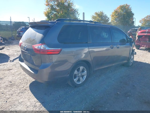 Aukcja sprzedaży 2017 Toyota Sienna Le 8 Passenger, vin: 5TDKZ3DC5HS838005, numer aukcji: 46280919