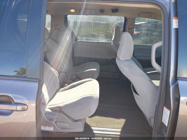 Aukcja sprzedaży 2017 Toyota Sienna Le 8 Passenger, vin: 5TDKZ3DC5HS838005, numer aukcji: 46280919