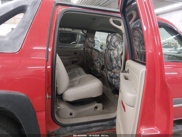 46280968 :رقم المزاد ، 3GNEK12Z65G158063 vin ، 2005 Chevrolet Avalanche 1500 Z71 مزاد بيع