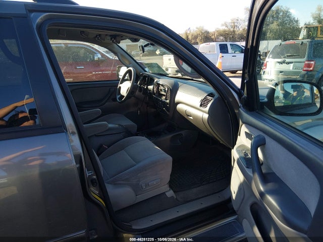 2003 Toyota Sequoia Sr5 V8 მანქანა იყიდება აუქციონზე, vin: 5TDZT34A83S203769, აუქციონის ნომერი: 46281225