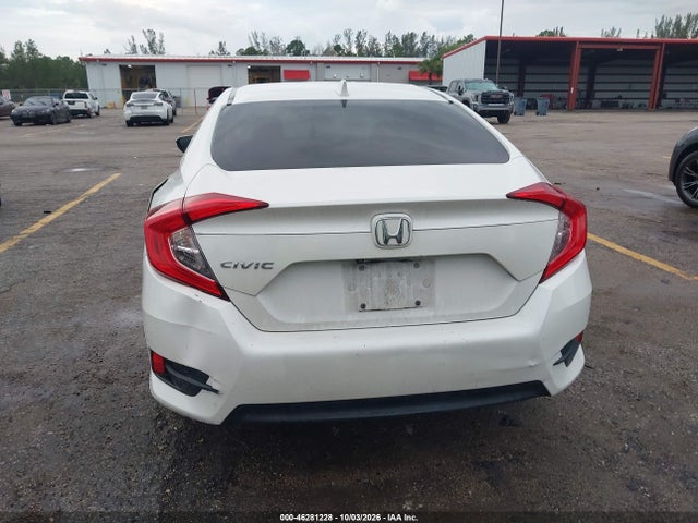 Продажа на аукционе авто 2018 Honda Civic Ex, vin: 19XFC2F75JE035708, номер лота: 46281228
