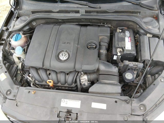 46281387 :رقم المزاد ، 3VWDP7AJ7DM415944 vin ، 2013 Volkswagen Jetta 2.5l Se مزاد بيع