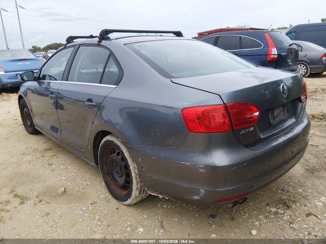 46281387 :رقم المزاد ، 3VWDP7AJ7DM415944 vin ، 2013 Volkswagen Jetta 2.5l Se مزاد بيع