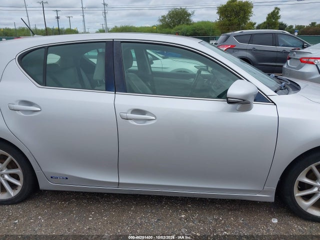 46281400 :رقم المزاد ، JTHKD5BH9C2103678 vin ، 2012 Lexus Ct 200h Premium مزاد بيع