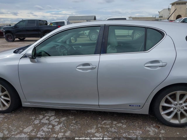 46281400 :رقم المزاد ، JTHKD5BH9C2103678 vin ، 2012 Lexus Ct 200h Premium مزاد بيع