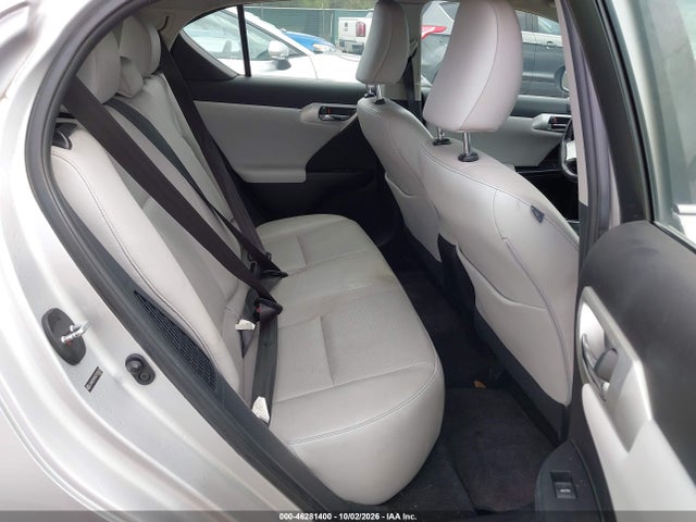 46281400 :رقم المزاد ، JTHKD5BH9C2103678 vin ، 2012 Lexus Ct 200h Premium مزاد بيع