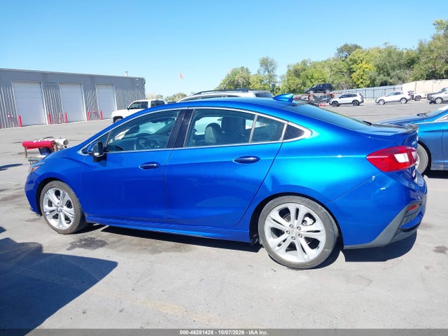 46281428 :رقم المزاد ، 1G1BF5SM6H7168225 vin ، 2017 Chevrolet Cruze Premier Auto مزاد بيع
