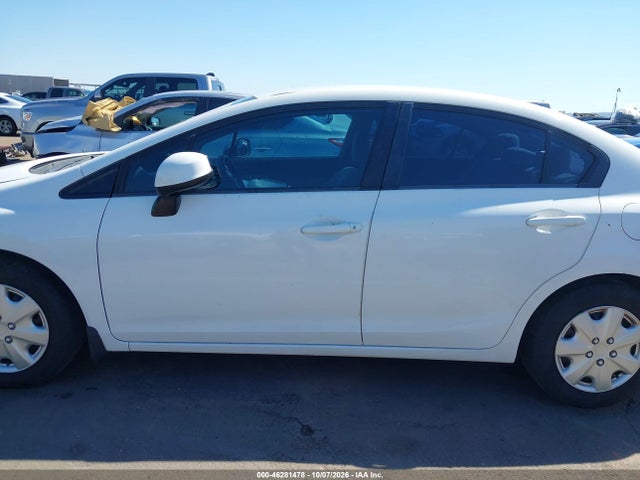 Продажа на аукционе авто 2013 Honda Civic Lx, vin: 2HGFB2F55DH522001, номер лота: 46281478