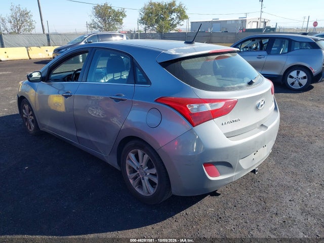 2015 Hyundai Elantra Gt მანქანა იყიდება აუქციონზე, vin: KMHD35LH5FU242366, აუქციონის ნომერი: 46281581