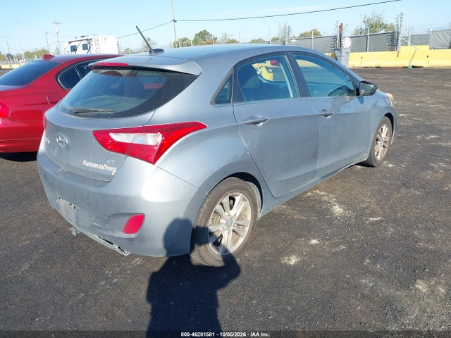 2015 Hyundai Elantra Gt მანქანა იყიდება აუქციონზე, vin: KMHD35LH5FU242366, აუქციონის ნომერი: 46281581