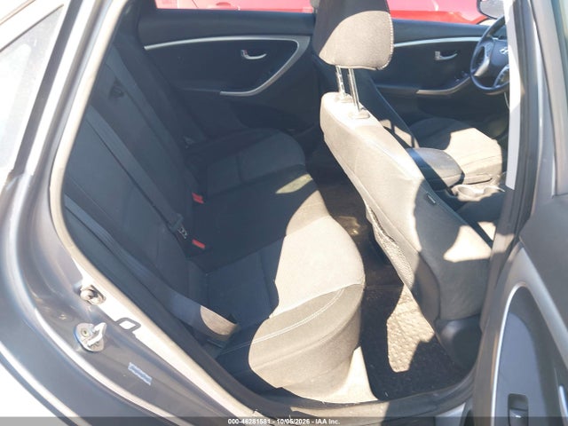 2015 Hyundai Elantra Gt მანქანა იყიდება აუქციონზე, vin: KMHD35LH5FU242366, აუქციონის ნომერი: 46281581