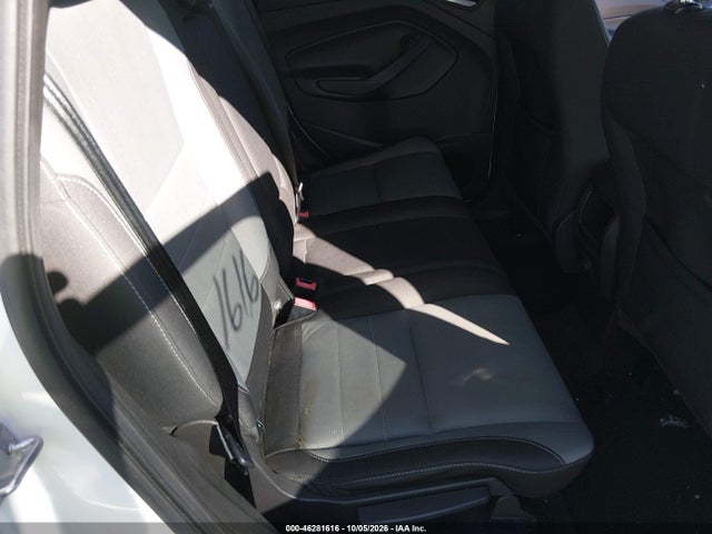 1FMCU9GX4FUA82921 Ford ESCAPE SE