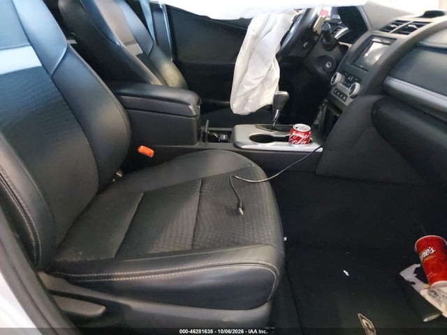 46281638 :رقم المزاد ، 4T1BF1FK1EU398451 vin ، 2014 Toyota Camry Se مزاد بيع