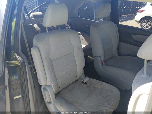 46281703 :رقم المزاد ، 5FNRL5H3XGB080381 vin ، 2016 Honda Odyssey Se مزاد بيع