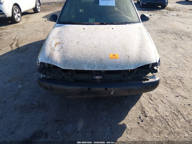 1998 Ford Escort Se მანქანა იყიდება აუქციონზე, vin: 1FAFP15P1WW243040, აუქციონის ნომერი: 46281839