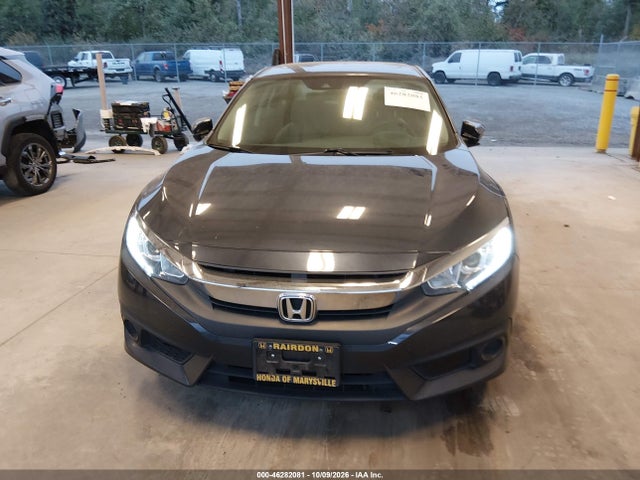 Продажа на аукционе авто 2018 Honda Civic Ex, vin: 2HGFC2F81JH504727, номер лота: 46282081