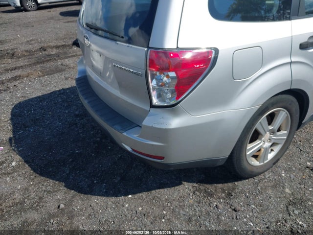 46282136 :رقم المزاد ، JF2SHABC6BG744163 vin ، 2011 Subaru Forester 2.5x مزاد بيع