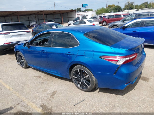 46282140 :رقم المزاد ، 4T1B61HK0JU119935 vin ، 2018 Toyota Camry Xse مزاد بيع